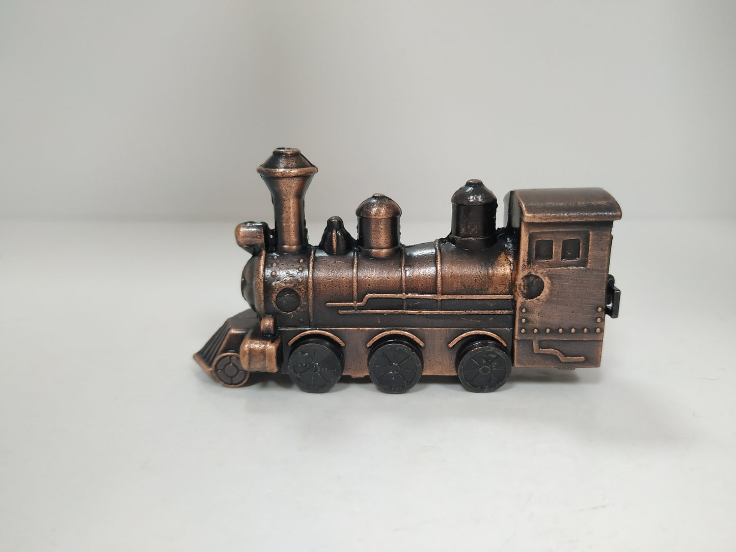 Train Pencil sharpener metal die cast collector miniature display model New