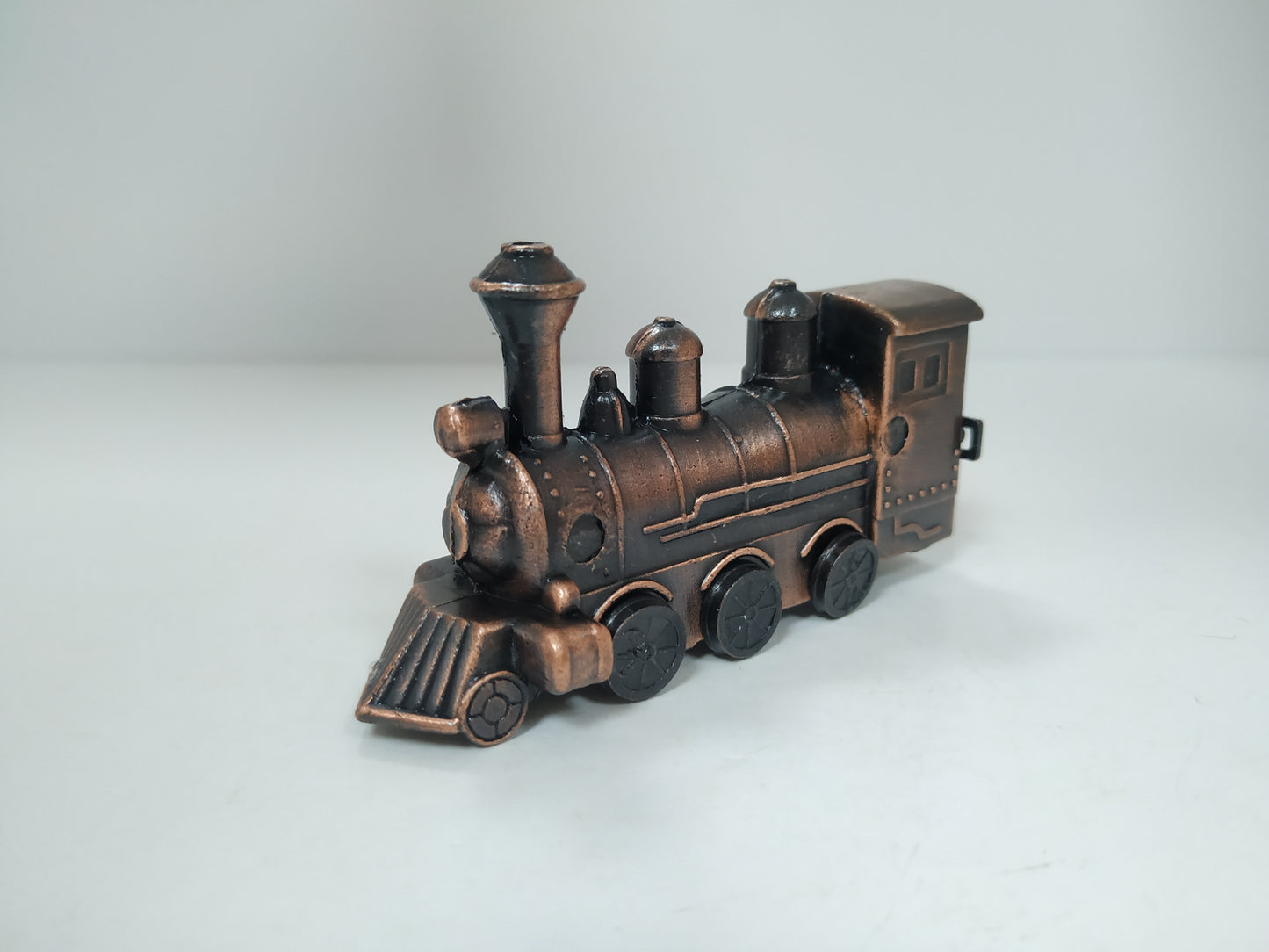 Train Pencil sharpener metal die cast collector miniature display model New