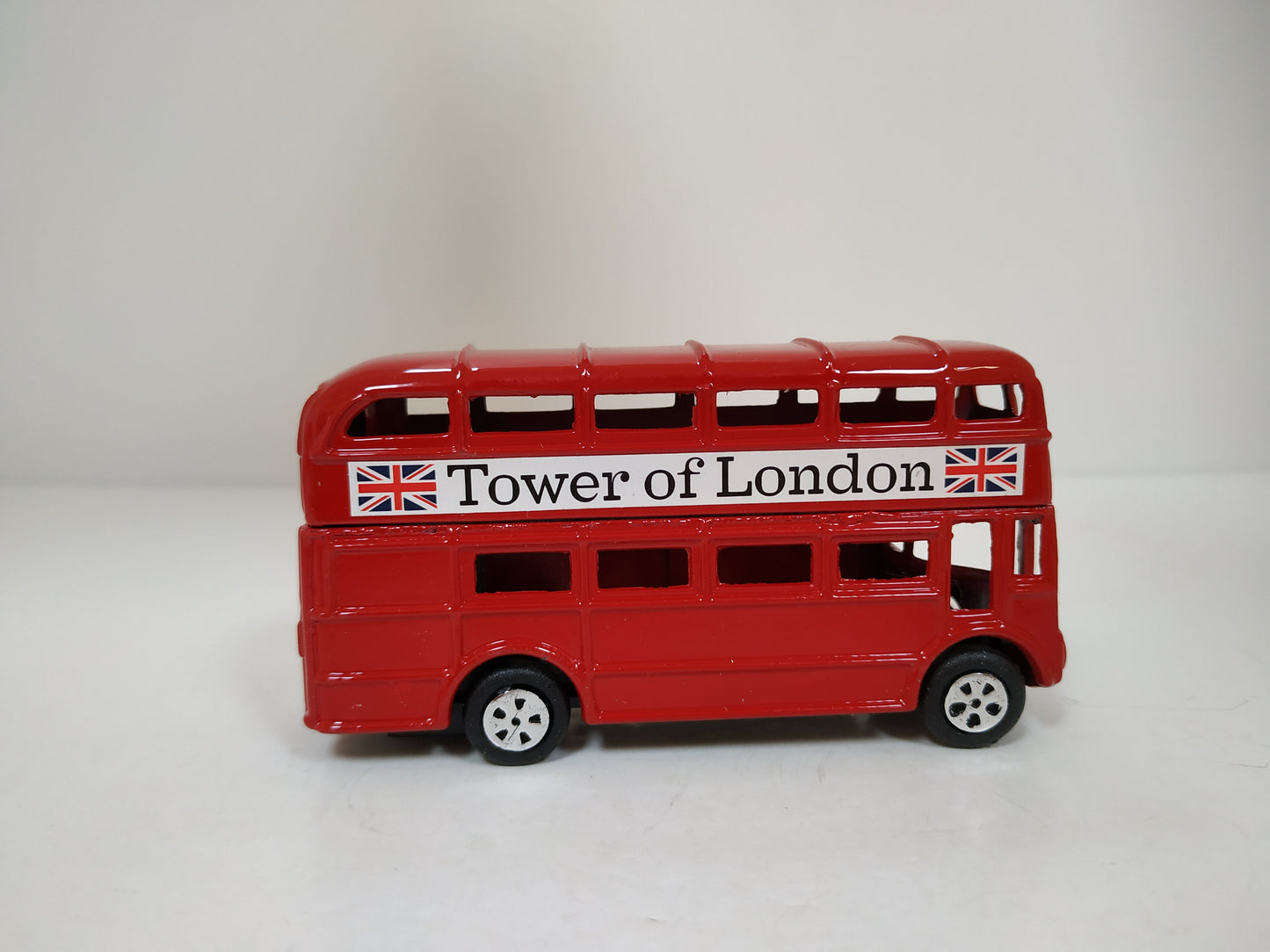 London Red Double Decker Bus Pencil sharpener metal die cast collector miniature display model New Boxed